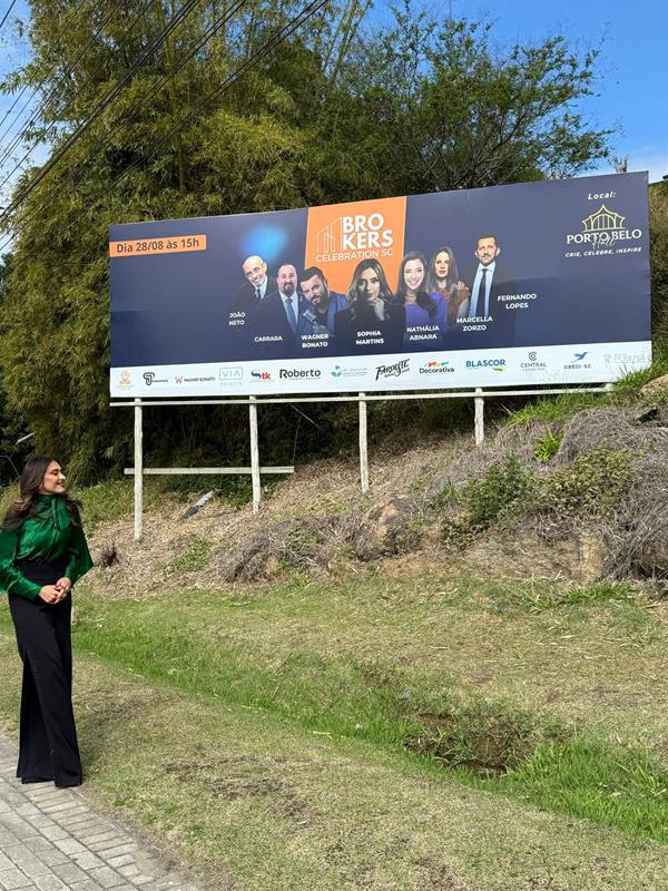 Sophia Martins protagoniza maratona de eventos na Semana do Corretor e impacta milhares de profissionais pelo Brasil 1 Sophia Martins protagoniza maratona de eventos na Semana do Corretor e impacta milhares de profissionais pelo Brasil