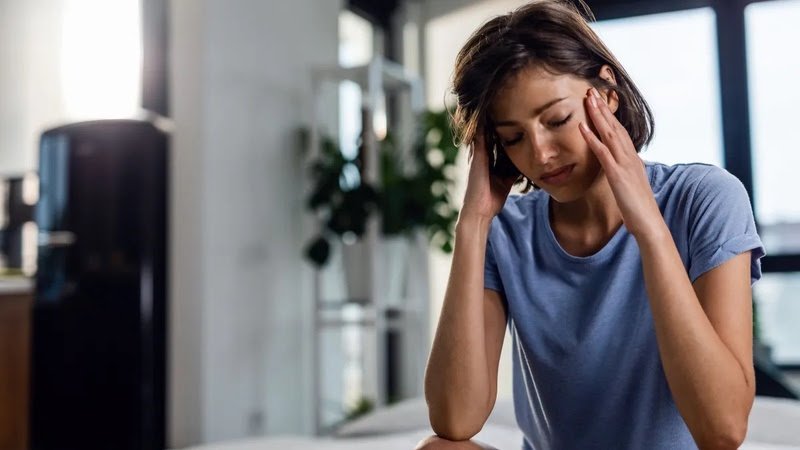 Colapso hormonal causa queda de foco e memória em pessoas jovens