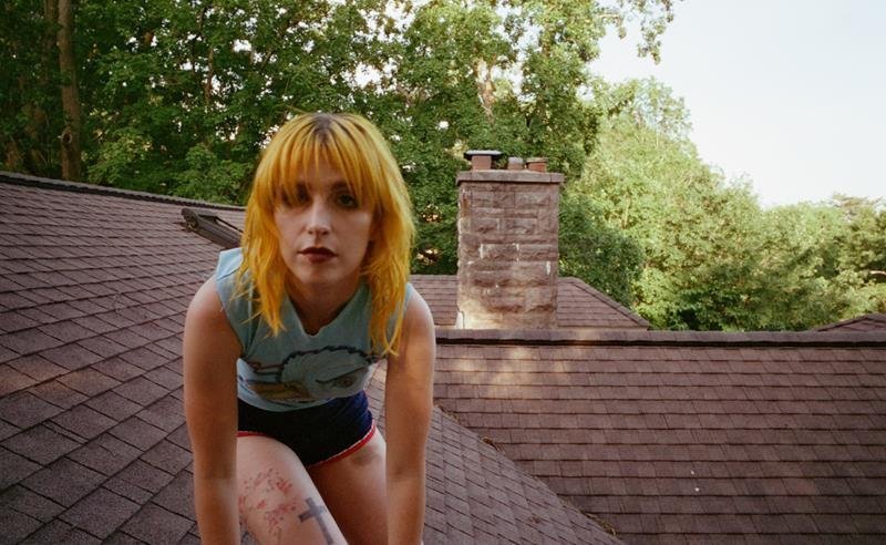 Hayley Williams lança videoclipe de “Parachute” 10092025 6 Copy 1