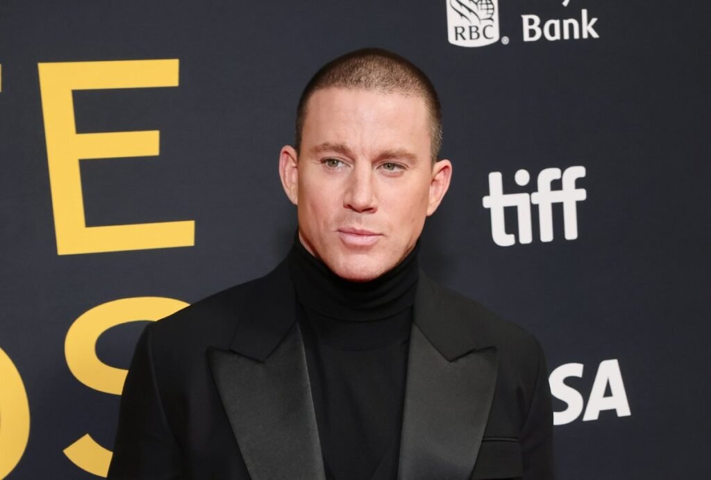Channing Tatum aposta em Ferragamo no Festival de Toronto