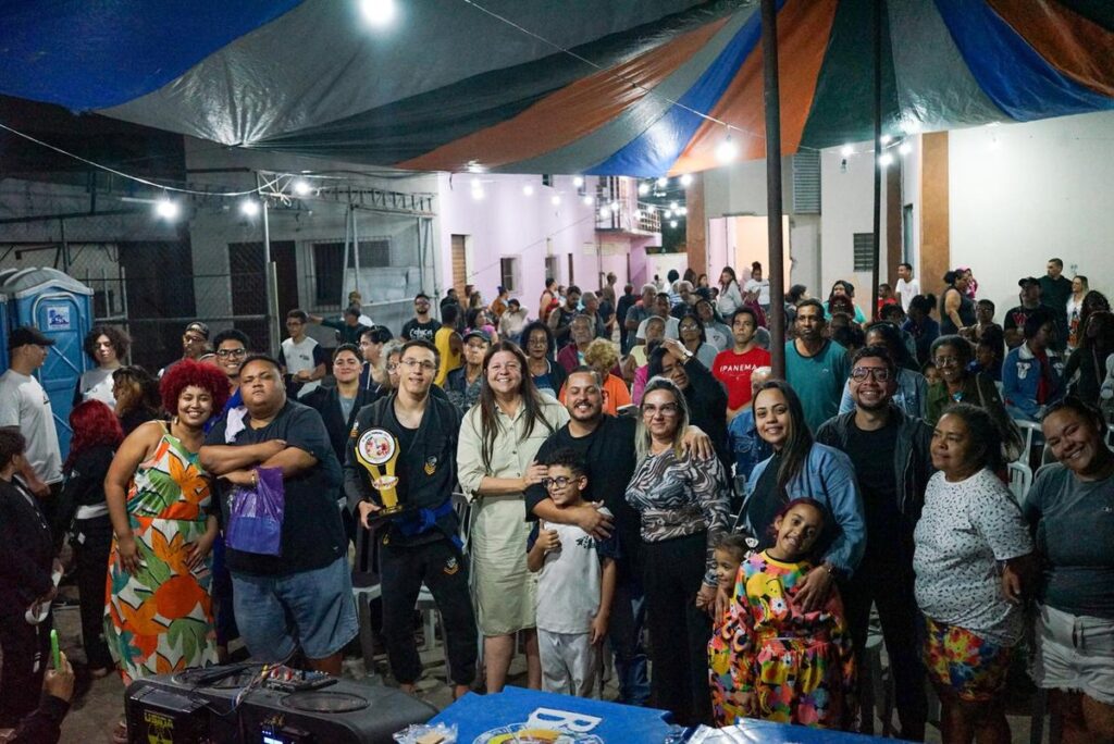Pierre Santoro promove encontro em Brás de Pina com 500 participantes e defende novos projetos sociais