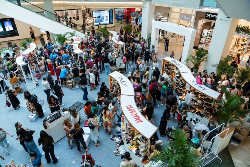 Plaza Niterói realiza Megabazar de Calçados com até 70% off
