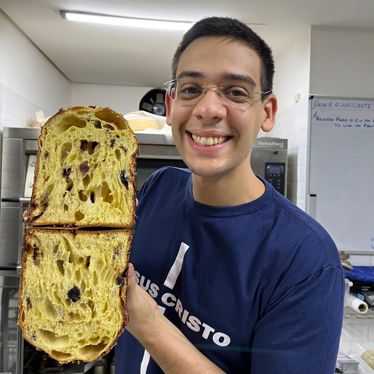 Cearense Brunno Malheiros lidera equipe brasileira que participa, pela primeira vez, da “Panettone World Championship” na Itália 1 Cearense Brunno Malheiros lidera equipe brasileira que participa, pela primeira vez, da “Panettone World Championship” na Itália