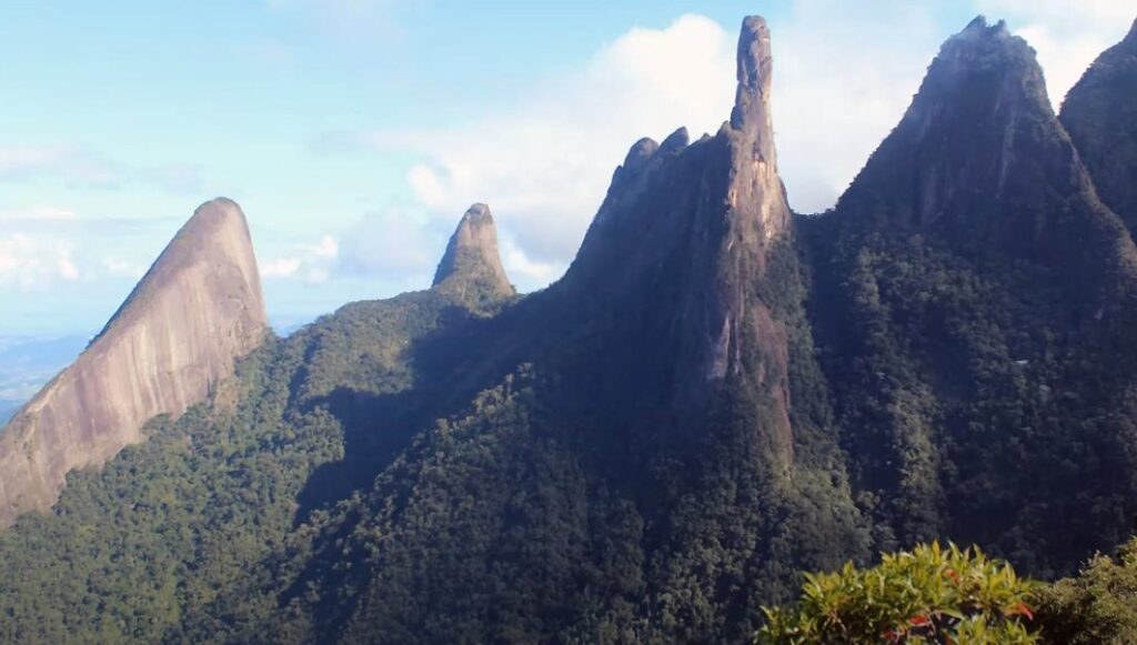 Turismo em Guapimirim: natureza e aventura na serra Turismo em Guapimirim: natureza e aventura na serra
