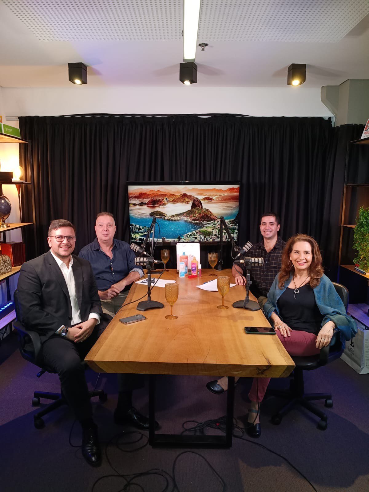 Podcast “Apaixonados pelo Rio” debate arte e entretenimento 1 Podcast “Apaixonados pelo Rio” debate arte e entretenimento