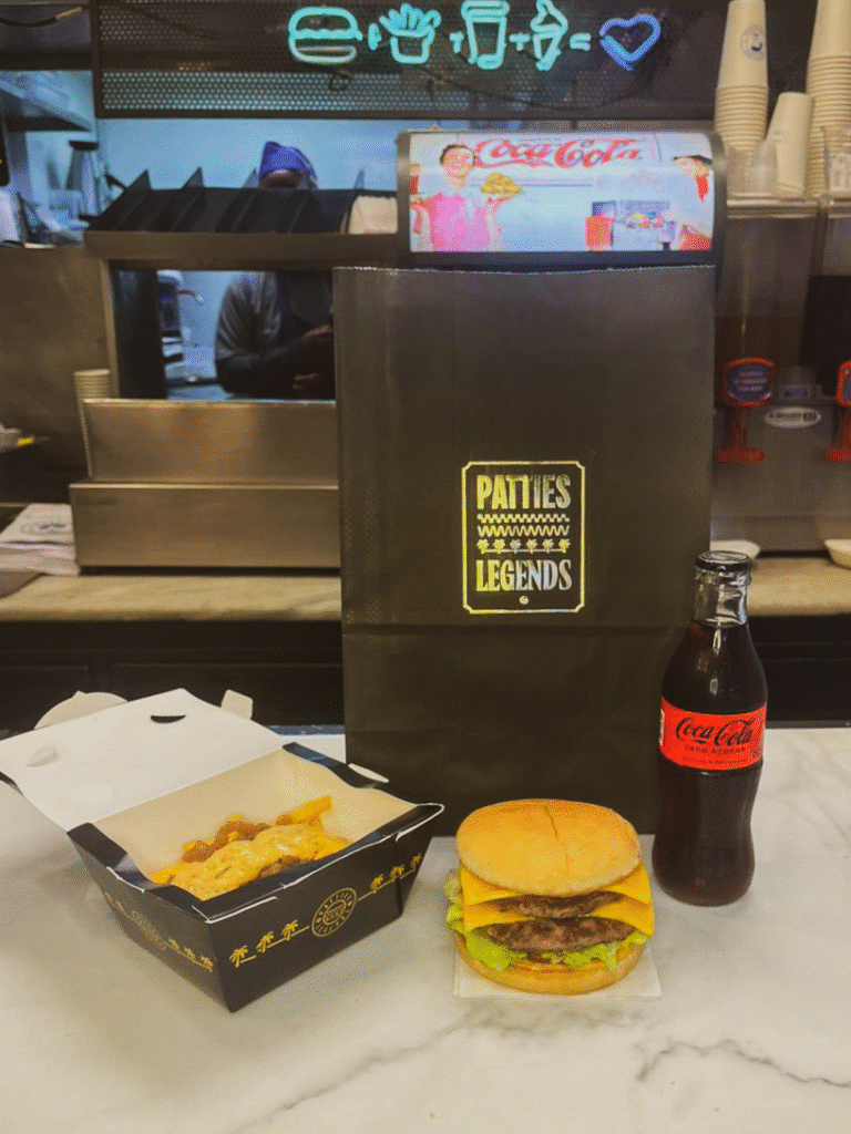 Combo inspirado no In-N-Out chega ao Patties em setembro