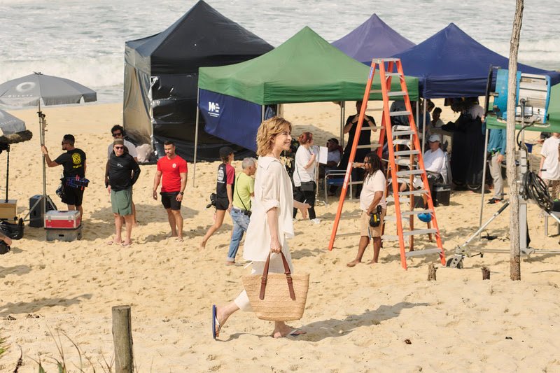 Havaianas e Fernanda Torres celebram o verão com brasilidade Havaianas e Fernanda Torres celebram o verão com brasilidade