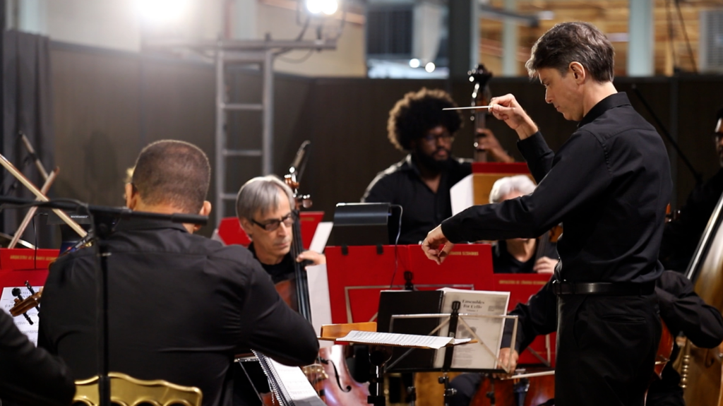 Orquestra SESIMINAS emociona público com Cine Concerto no Minas Trend