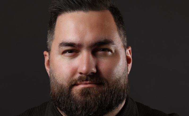 Paulo Siqueira Neto defende profissionalização do marketing como eixo central do crescimento empresarial Paulo Siqueira Neto defende profissionalização do marketing como eixo central do crescimento empresarial