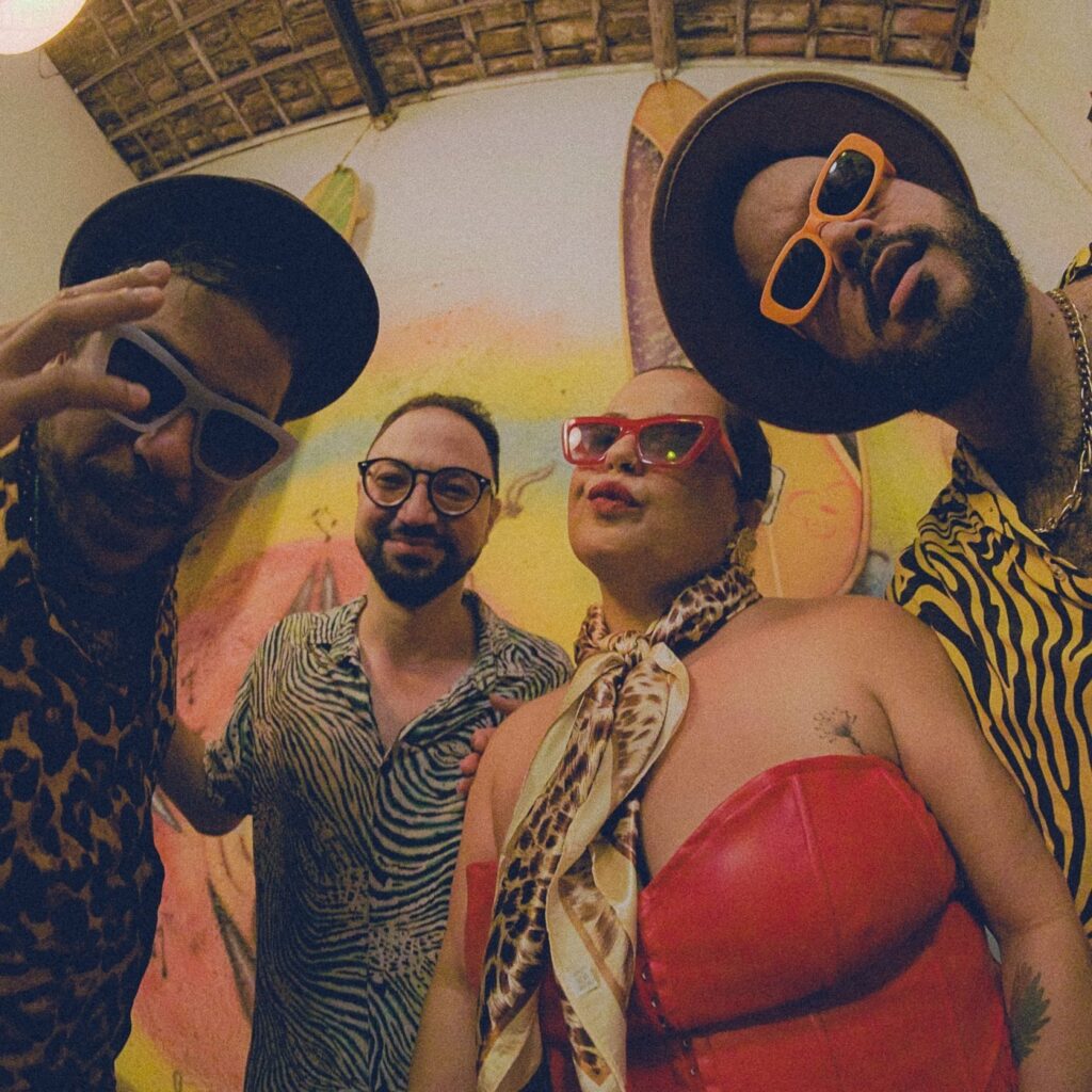 Baile do Chamego agita o Colaboraê neste sábado (25) com forró pé de serra no Rio Vermelho Baile do Chamego agita o Colaboraê neste sábado (25) com forró pé de serra no Rio Vermelho