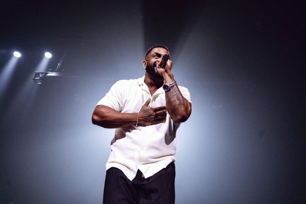 Baco Exu do Blues encerra turnê com show no Espaço Unimed em São Paulo Baco Exu do Blues encerra turnê com show no Espaço Unimed em São Paulo