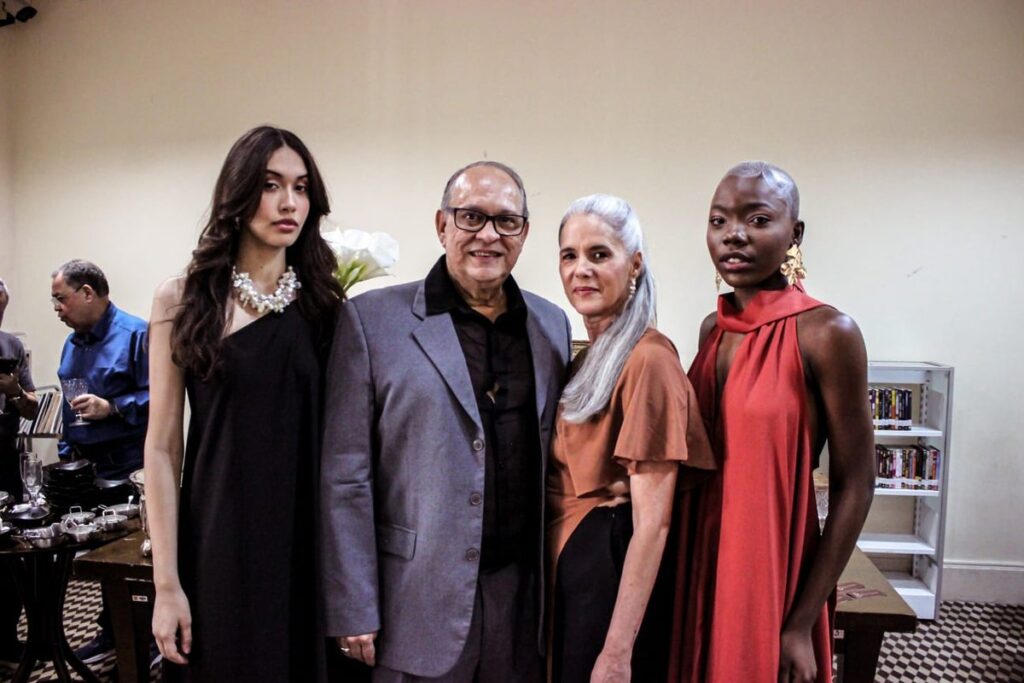 Francisco Martins lança livro com moda e estilo em Niterói Francisco Martins lança livro com moda e estilo em Niterói