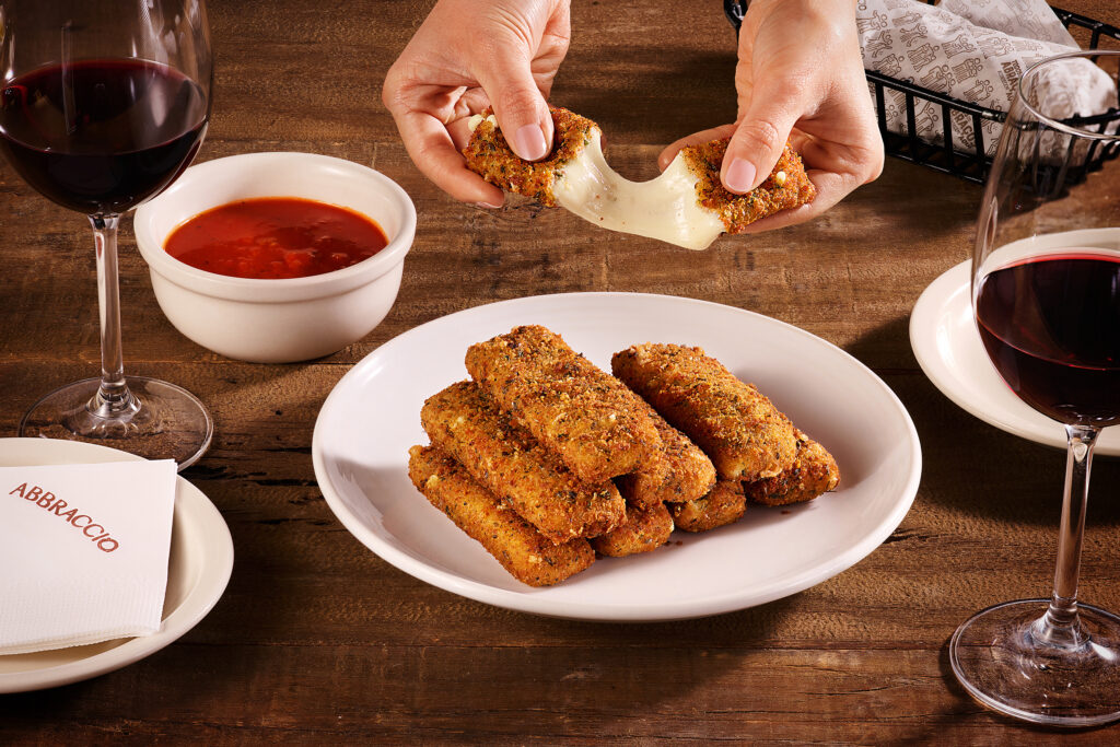 Abbraccio lança nova carta de vinhos em parceria com a Grand Cru Abbraccio lança nova carta de vinhos em parceria com a Grand Cru