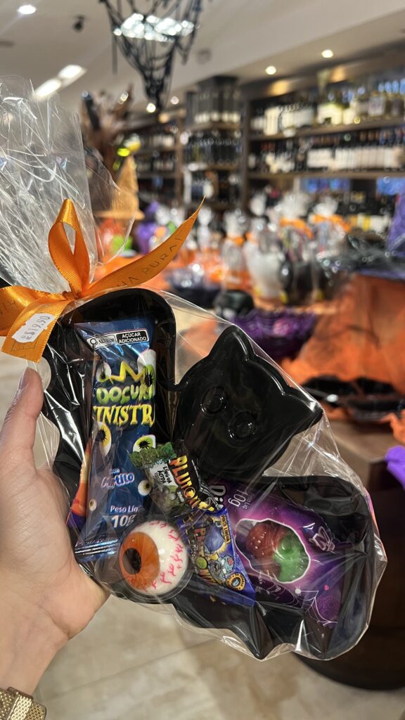 Empório Farinha Pura celebra o Halloween com kits temáticos e criativos Empório Farinha Pura celebra o Halloween com kits temáticos e criativos