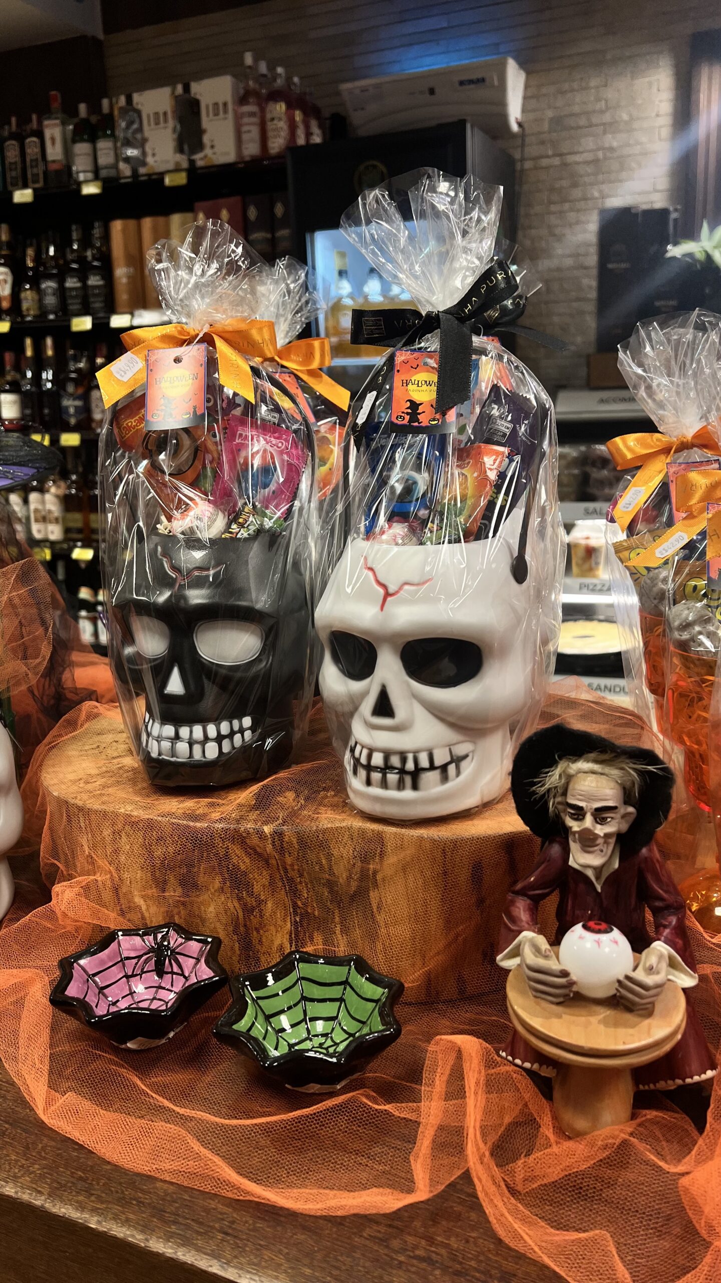 Empório Farinha Pura celebra o Halloween com kits temáticos e criativos