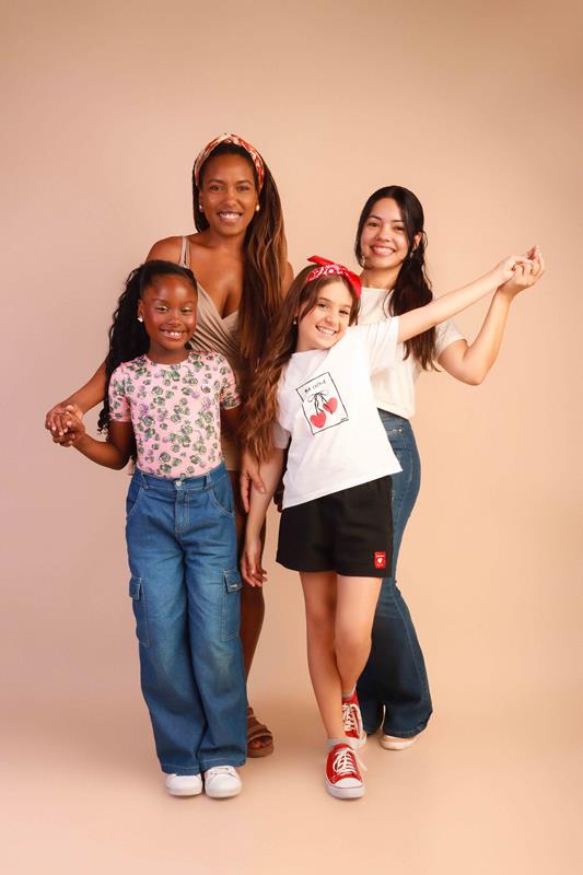 Influenciadoras mirins movimentam o primeiro dia do Max Fashion Tour em Salvador