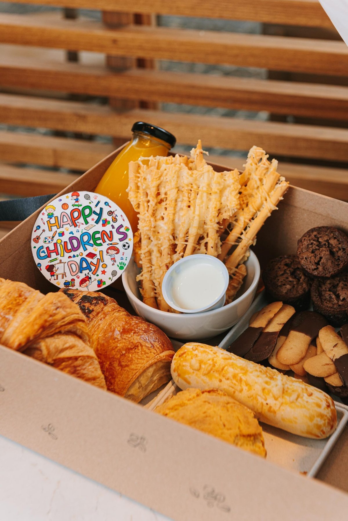 Café Cardin celebra Dia das Crianças com kits especiais