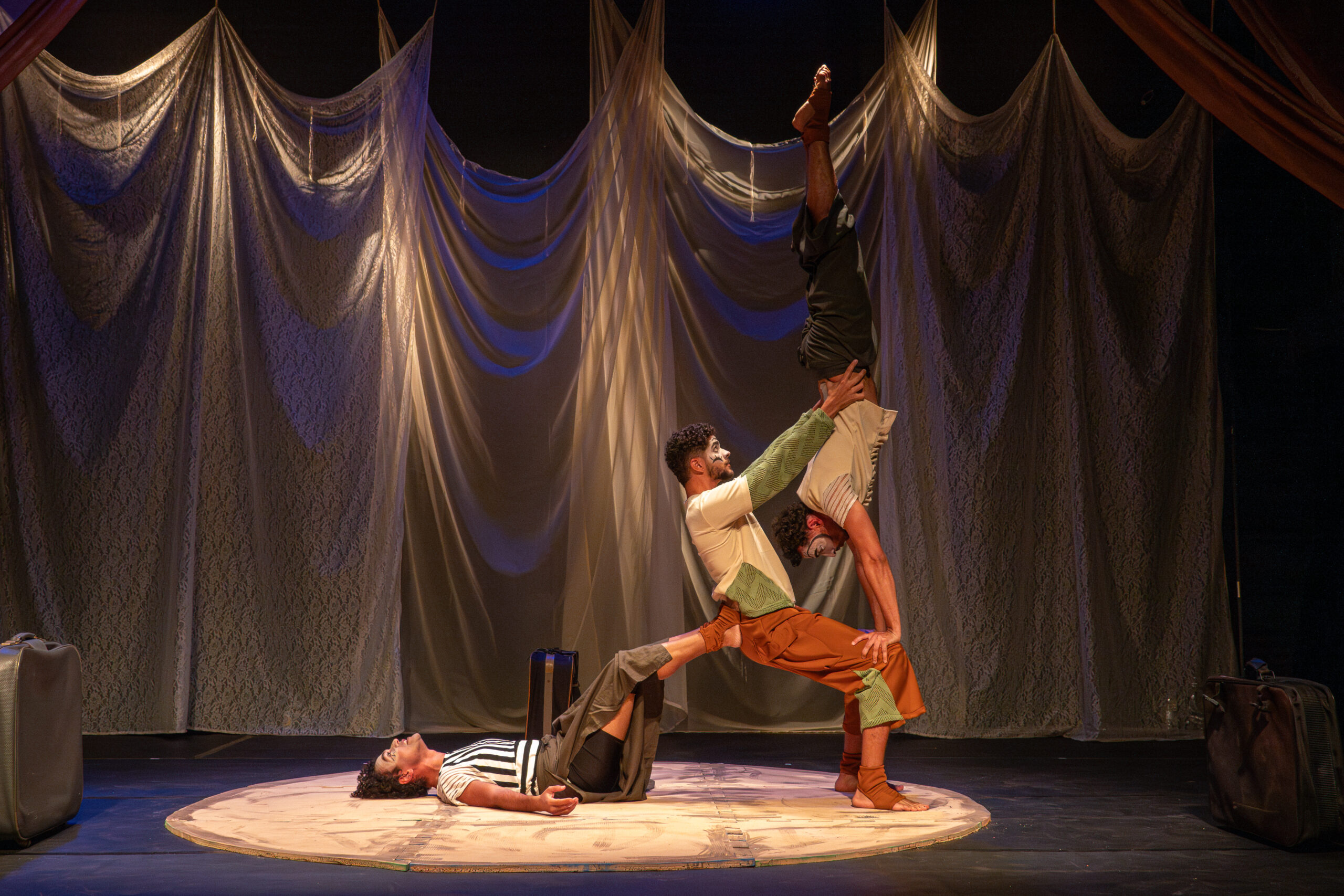 Espetáculo “Tudo que eu (não) vivi” faz única apresentação em Nova Iguaçu dia 31 de outubro