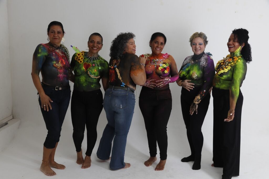 Cores da Saude Exposicao com Instituto Amigas do peito Por Ai foto 1