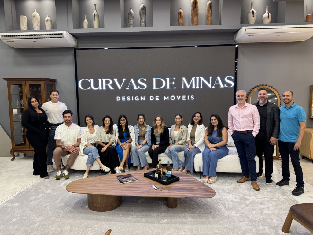 Curvas de Minas recebe grupo de arquitetos