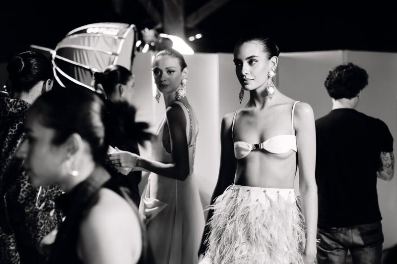 Charth apresenta coleção “Action” inspirada nos bastidores do cinema clássico