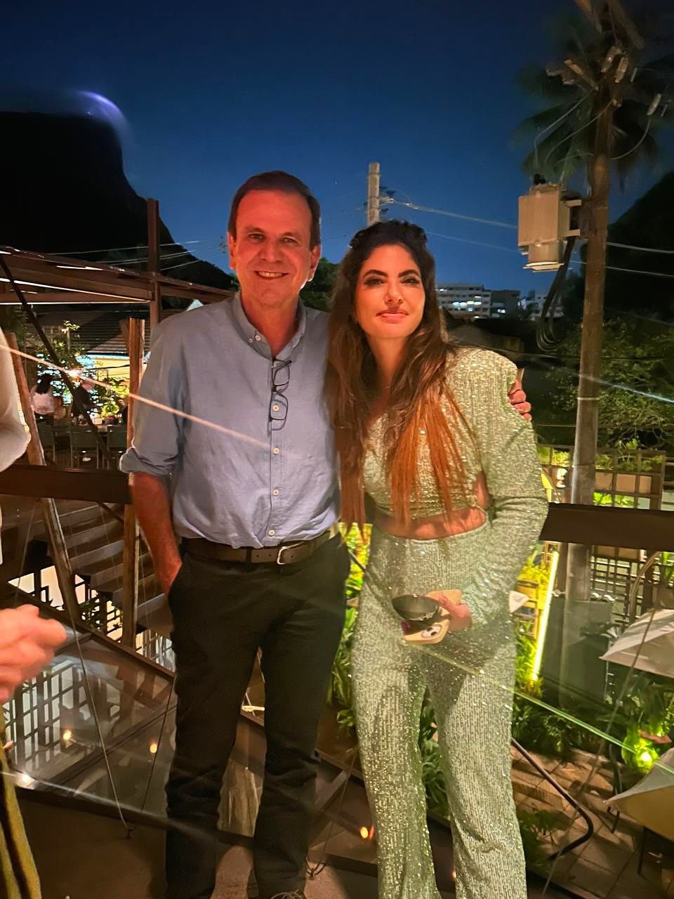 Roberta Spindel encanta o público em show lotado na Casa Horto, no Jardim Botânico