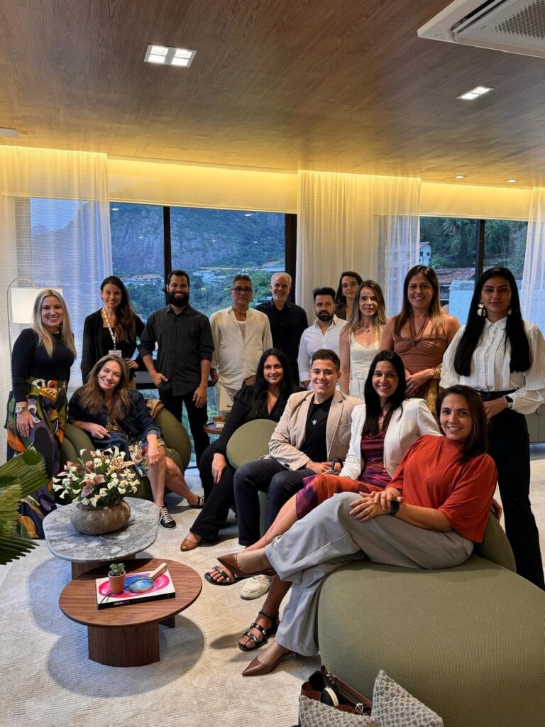 Curvas de Minas celebra chegada ao Rio com evento exclusivo Curvas de Minas celebra chegada ao Rio com evento exclusivo