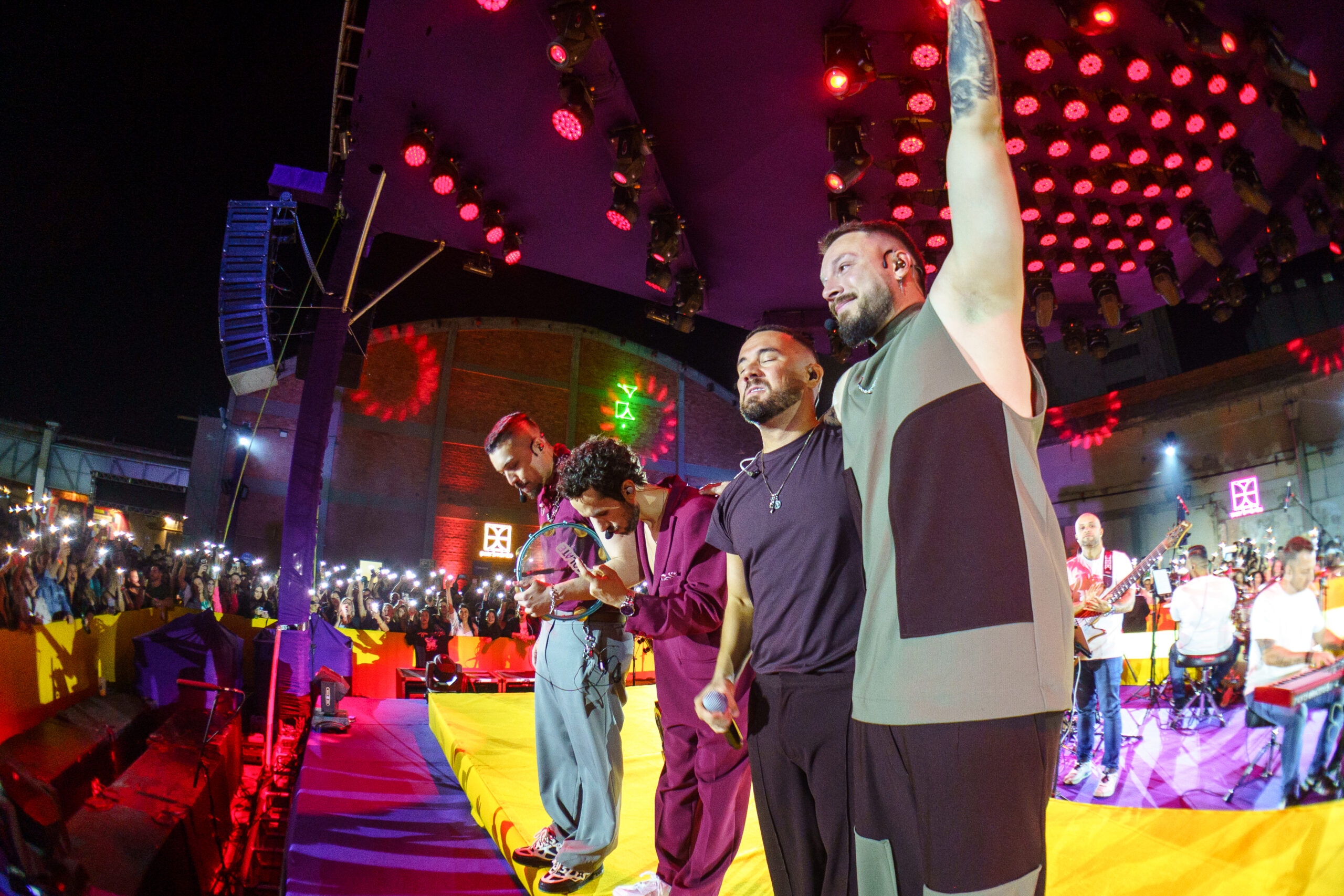 Grupo Chocolate grava novo audiovisual com casa cheia em Porto Alegre