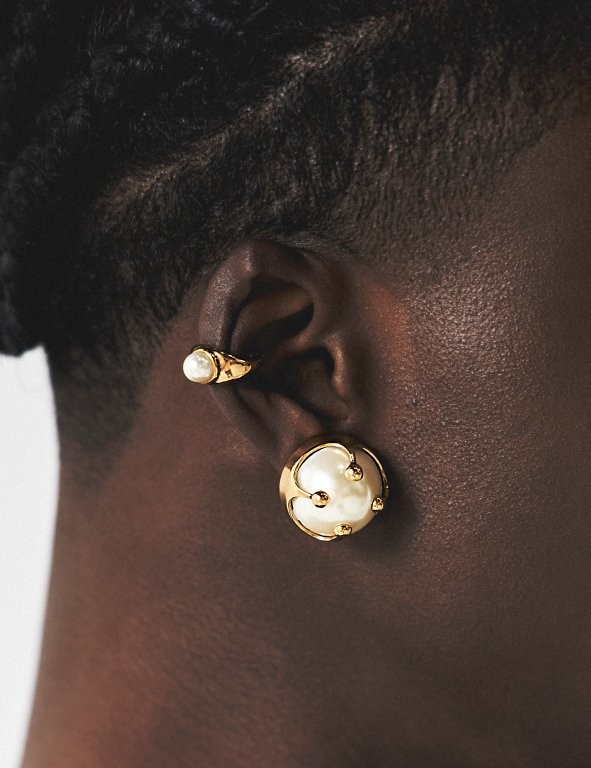 Hector Albertazzi e Alexandre Herchcovitch lançam collab exclusiva de acessórios