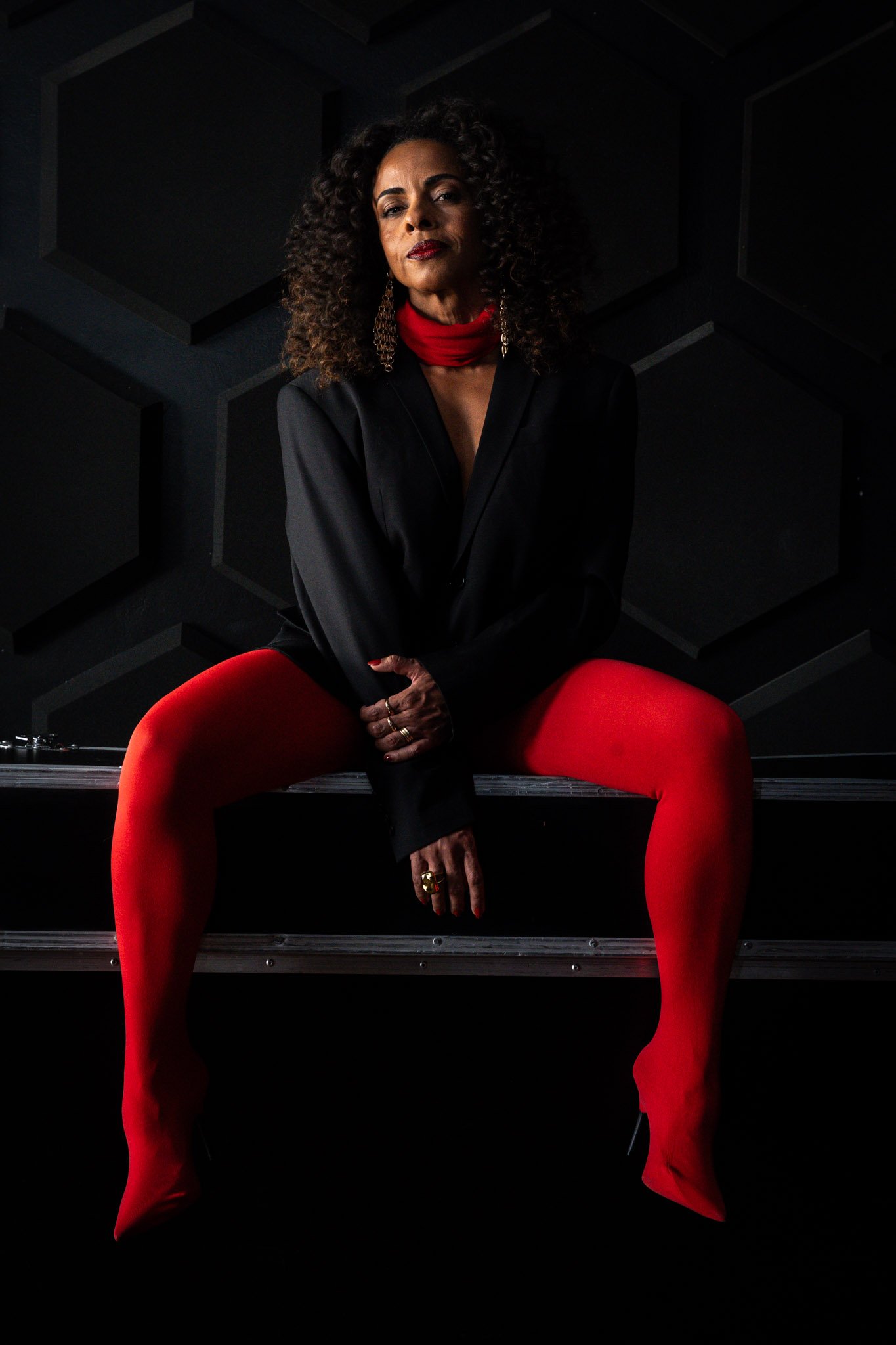 Ivana Gaya lança álbum “Entra, Vai!” e celebra o retorno à cena musical com identidade afro-baiana e beats contemporâneos
