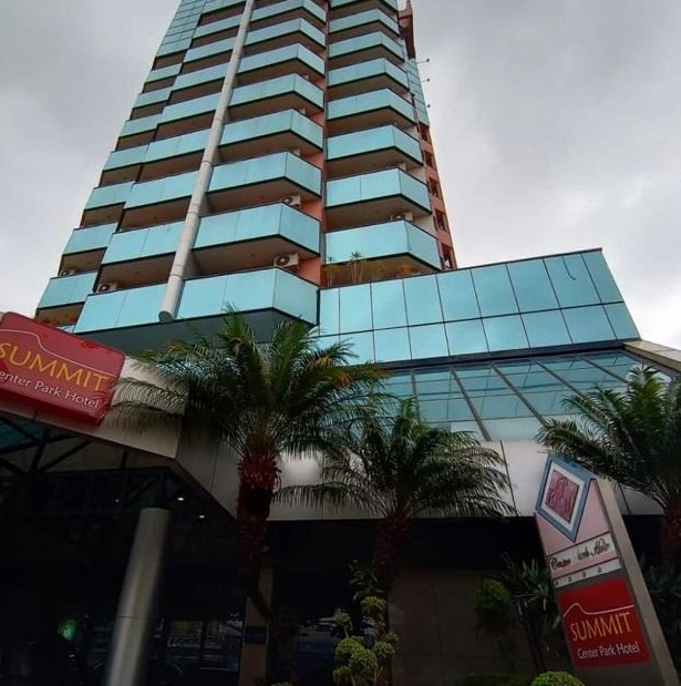 Cinco destinos da Summit Hotels para aproveitar o próximo feriado com conforto