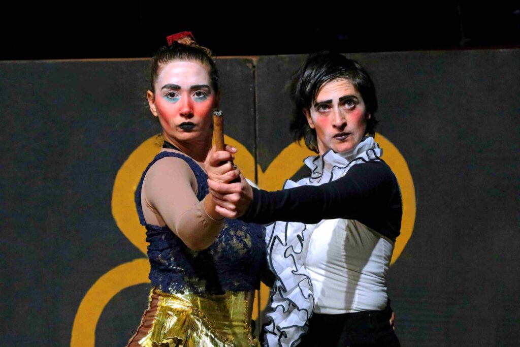 Cia. Madeirite Rosa celebra 10 anos de “A Luta” com sessões grátis em Bertioga