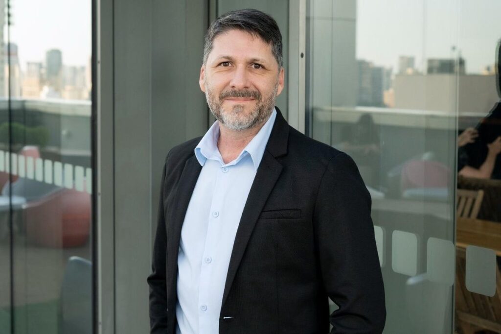 PLATAFORMA Negócios firma parceria com Stellantis Consórcio PLATAFORMA Negócios firma parceria com Stellantis Consórcio