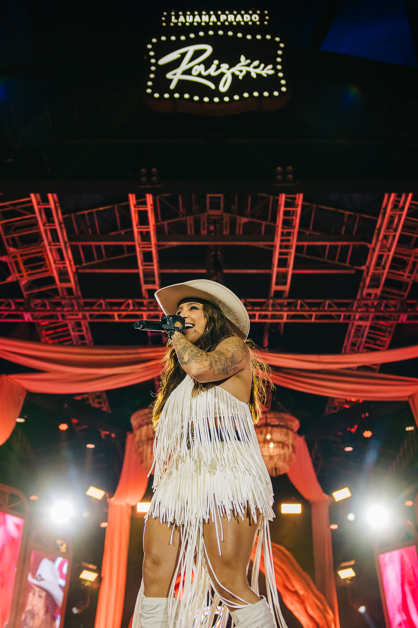 Lauana Prado faz história em Brasília com mais de 5h30 de show do projeto RAIZ