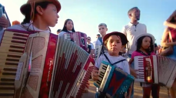 Guilherme Dantas lança documentário “Na Terra dos Sanfoneiros” e celebra a tradição musical do Piauí