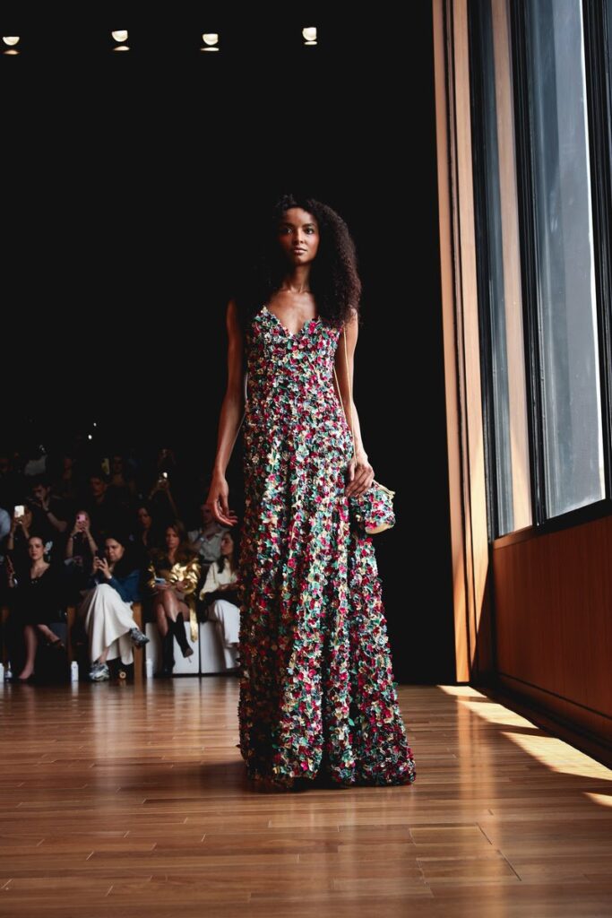 Patricia Viera revisita Londres em coleção no São Paulo Fashion Week