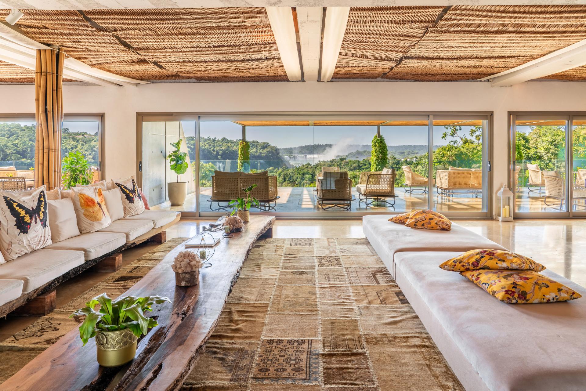 Holiday stays at Gran Meliá Iguazú and Casa Lucia