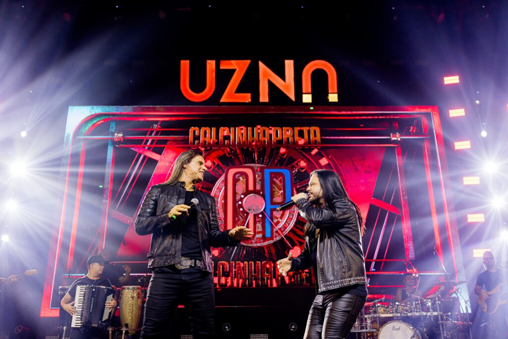 Mika Rodrigues estreia no Calcinha Preta em show na Uzna