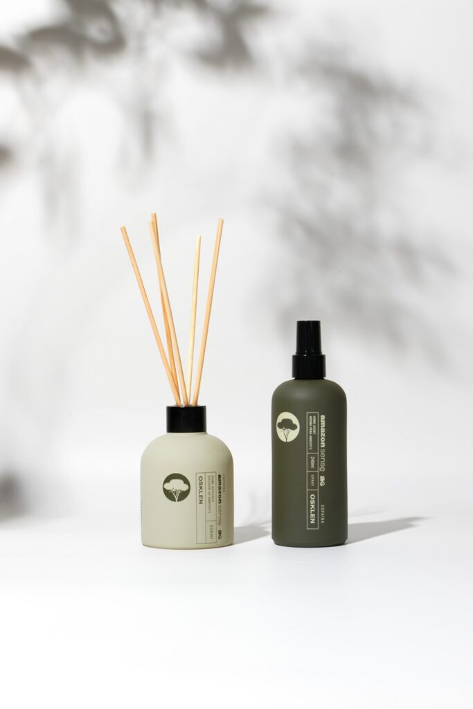 Osklen apresenta novo aroma Amazon Sense