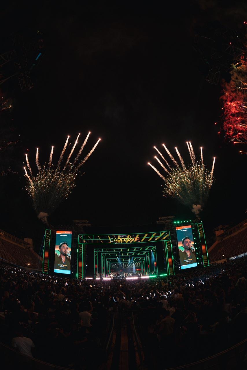 Garota VIP fills Pacaembu Stadium in historic return to São Paulo