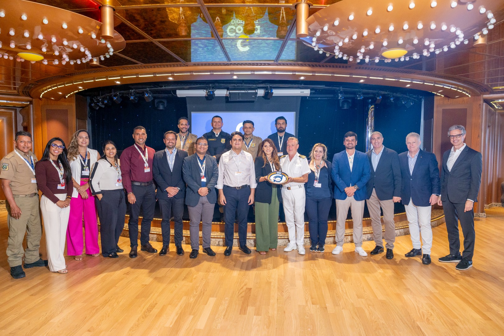 Costa Diadema recebe agentes em visita técnica inédita