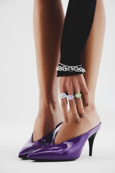 Anttónia lança collab exclusiva com a Celui Jewelry