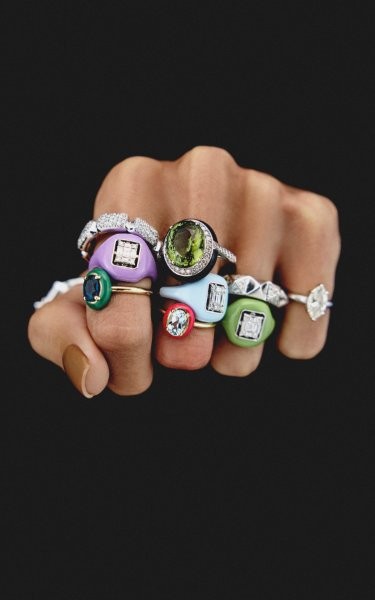 Anttónia lança collab exclusiva com a Celui Jewelry