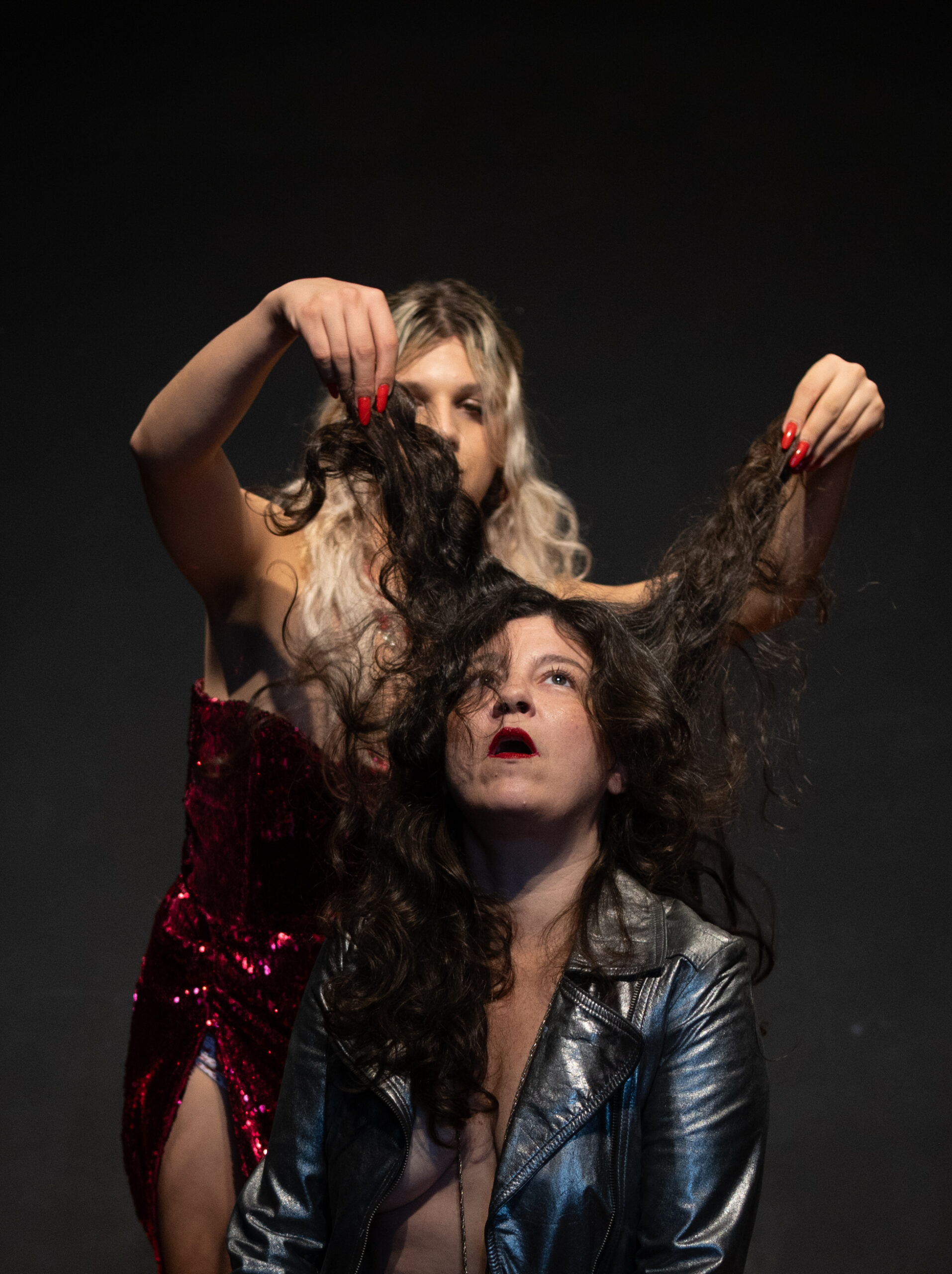 Cristina Flores estrena la comedia musical LGBT+ “Chaves do Armário” en el CCBB Río