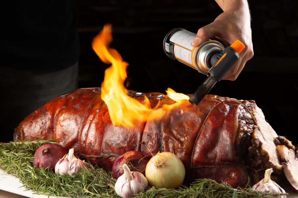 Rio Christmas debuts at Botafogo Cove with 80m tree