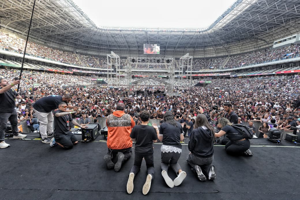 Multishow emite festival gospel “Ore Comigo”