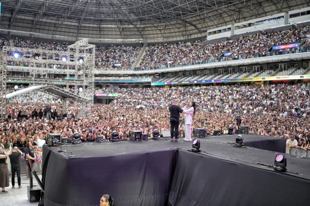 Multishow emite festival gospel “Ore Comigo”