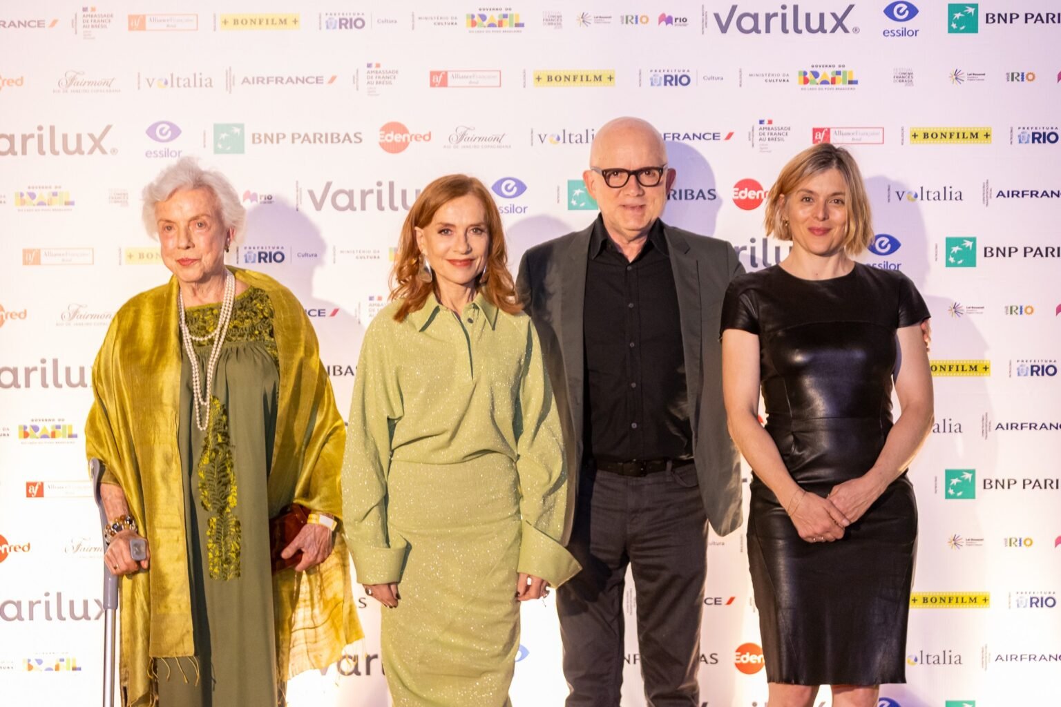 Festival de Cinema Franc s Lucy Barreto Isabelle Huppert Bruno Barreto e Val rie Donzelli foto de Jean Uchoa