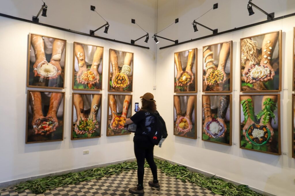 Brazilian photographer awarded by the UN exhibits ‘Candomblé’ in Paraguay