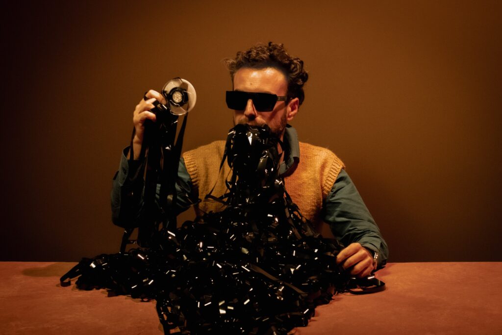 Grandó & John Tellers return to Encouraçado Butikin with extra show